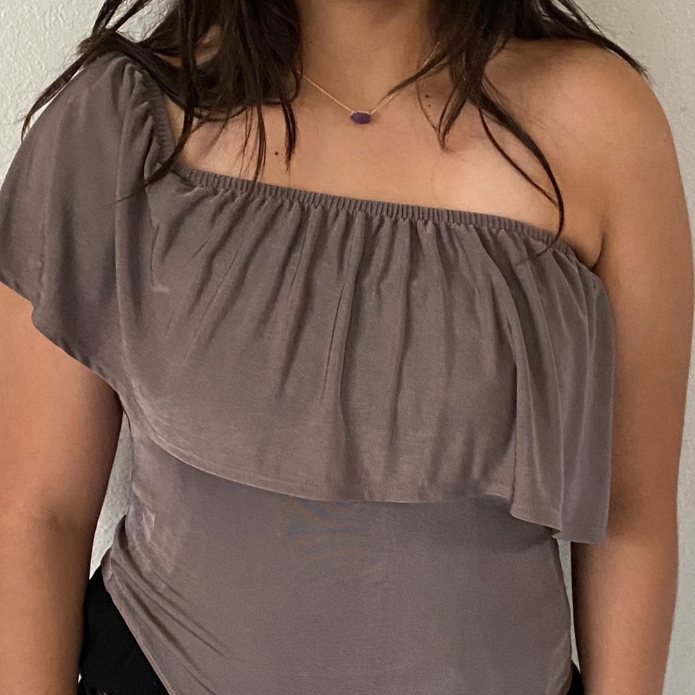 Jenifer Lopez brand one shoulder body suit